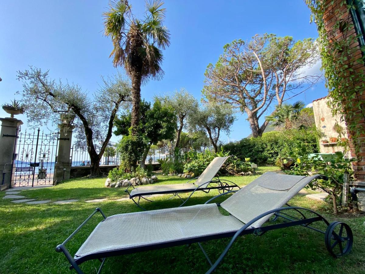 Casa Vacanze Gabbianella Villa Con Giardino Lungolago Maderno Toscolano Maderno Exterior photo