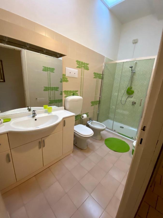 Casa Vacanze Gabbianella Villa Con Giardino Lungolago Maderno Toscolano Maderno Exterior photo