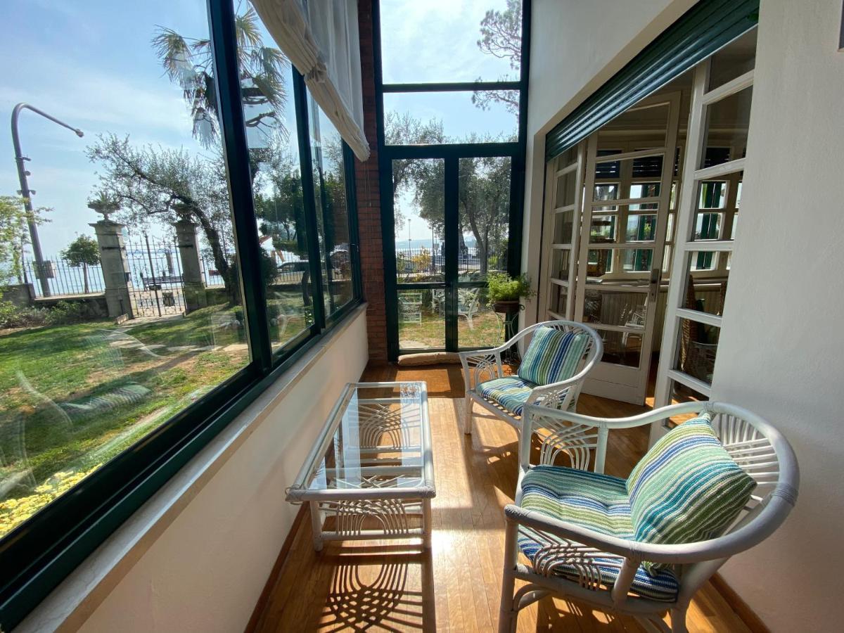 Casa Vacanze Gabbianella Villa Con Giardino Lungolago Maderno Toscolano Maderno Exterior photo